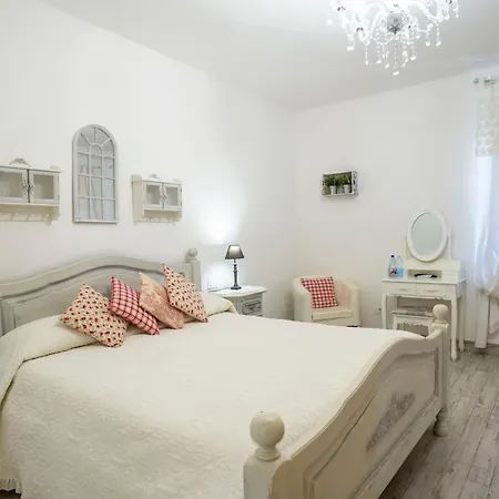 Corte Degli Angeli Фермерский дом *